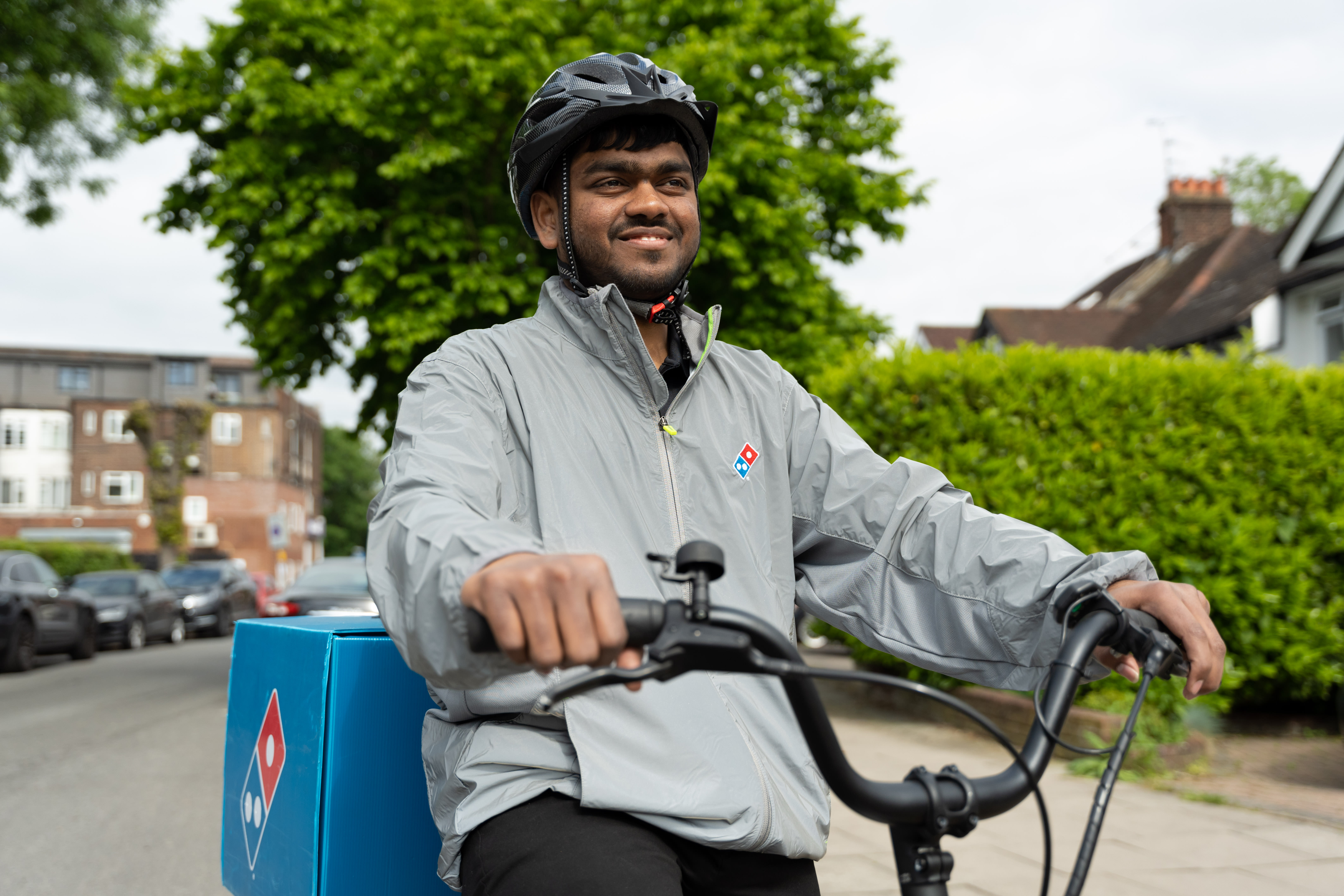 Cyclist upper body and handlebars